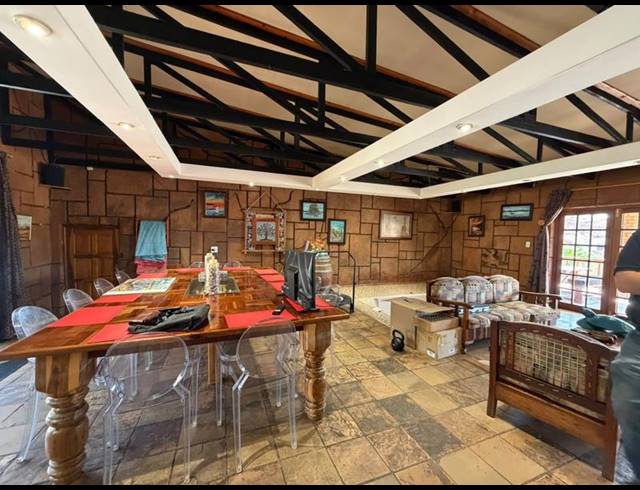 FARM FOR SALE IN DERDEPOORT